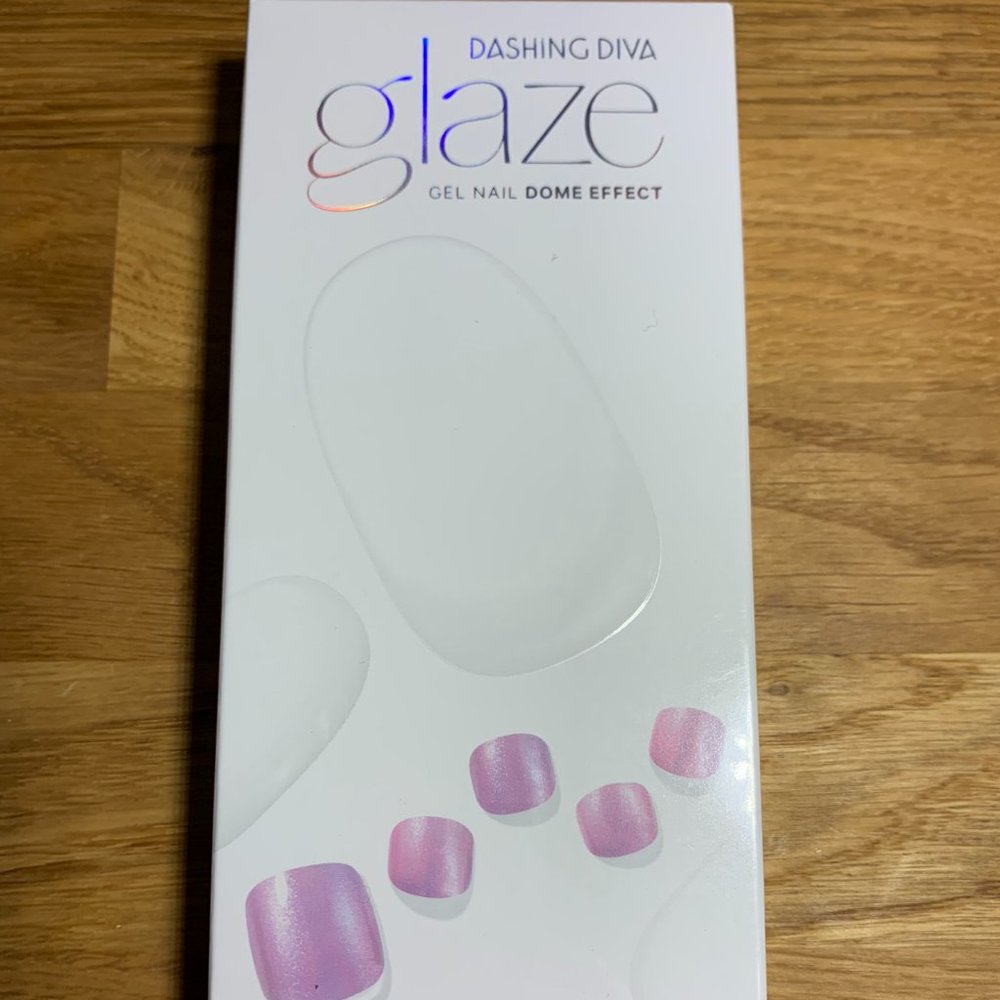 Dashing Diva Glaze Gel Nail - Pedicure - Shining Lavender